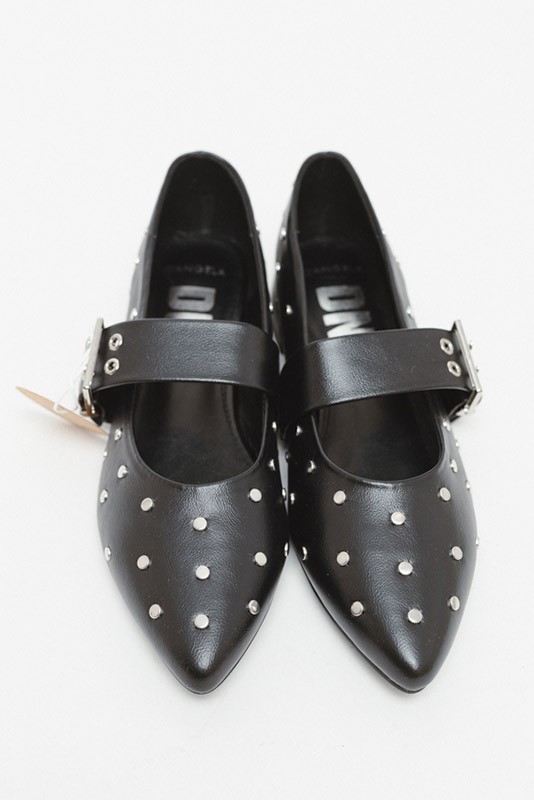Manoletina Tachuelas Negras